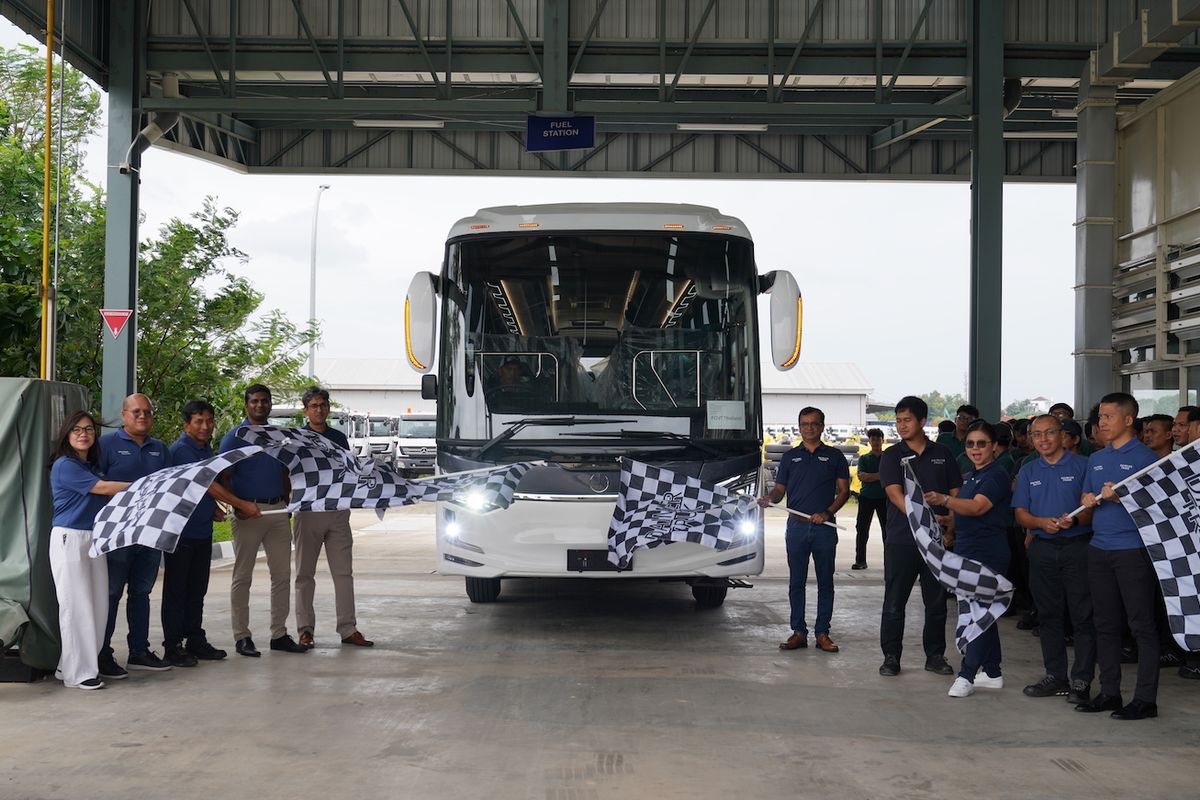 ekspor, OH 1626, Mercedes-Benz, Bus Mercedes-Benz OH 1626 L Rakitan Cikarang Ekspor ke Thailand