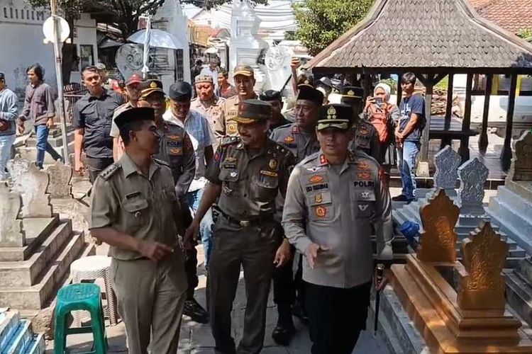 kai cirebon, jadwal kereta Cirebon, tiket kereta api Cirebon, harga tiket KAI Cirebon, rute kereta api ke Cirebon, stasiun kereta Cirebon, KAI Tambah Tiket KA Gunung Jati dan Cakrabuana, Berlaku 15–19 Agustus, Tambahan tiket untuk KA Gunung Jati dan KA Cakrabuana, Antisipasi lonjakan penumpang libur HUT RI, Imbauan untuk penumpang, Jelajah wisata dan kuliner Cirebon saat libur panjang 17 Agustus