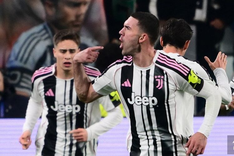 Juventus, Filip Kostic, Fiorentina, Liga Italia, Klasemen Liga Italia, hasil Fiorentina vs Juventus, Hasil Fiorentina Vs Juventus 1-1: Seri, Bianconeri Tertahan di Papan Tengah