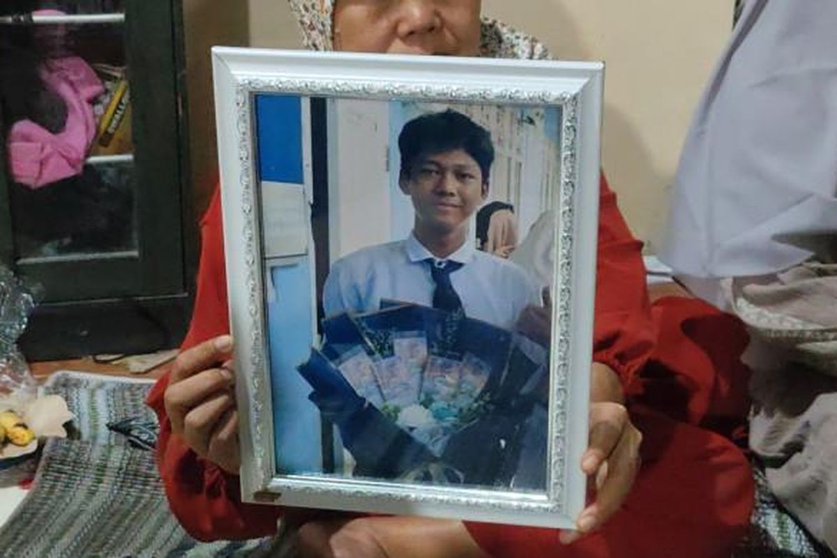 demo di gedung DPR, Andika Lutfi Falah, Andika Lutfi Falah SMKN 14 Tangerang, Andika Lutfi Falah meninggal saat demo, Kata Ketua RT Terkait Tewasnya Siswa SMK Asal Tangerang dalam Kerusuhan di Jakarta