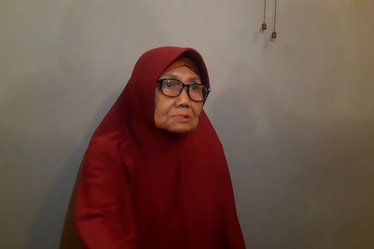 Polda Jateng, Hak Siar Liga Inggris, hak siar bola, hak siar, nenek endang, Kafe Alero, kafe alero langgar hak siar liga inggris, kafe alero nenek endang, Polda Jateng Hentikan Kasus Hak Siar Nenek Endang Pemilik Kafe Alero yang Disomasi Rp 115 Juta