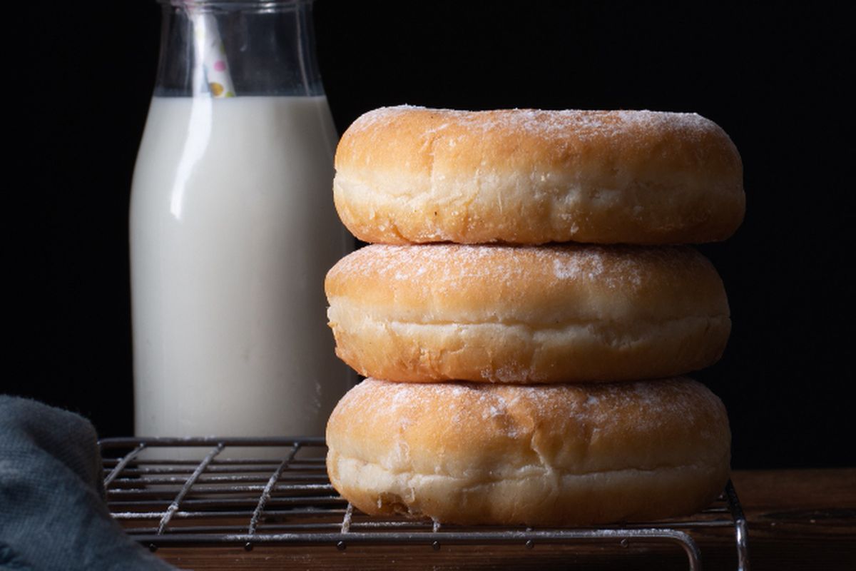 Tips Membuat White Ring di Donat, Simak Panduan Langsung dari Chef