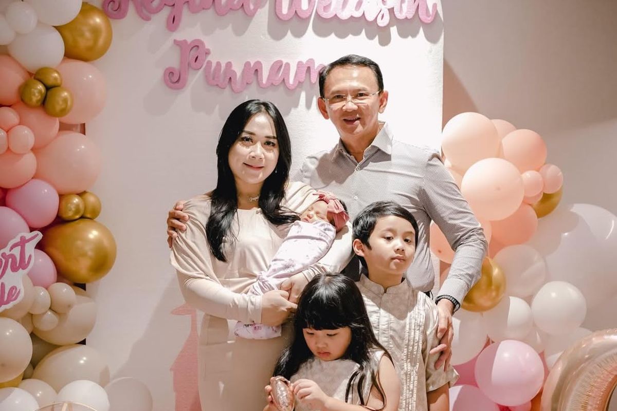 Puput Nastiti Devi, Intip Style Puput Nastiti Devi Melahirkan Anak Ketiga, Nuansa Pastel, Makeup natural Puput Nastiti Devi, Rambut ditata rapi dengan gaya sederhana, Busana bernuansa pastel lembut, memberi kesan hangat dan menenangkan, Gaya Ahok yang simpel dan bersih, fokus pada peran sebagai pendamping
