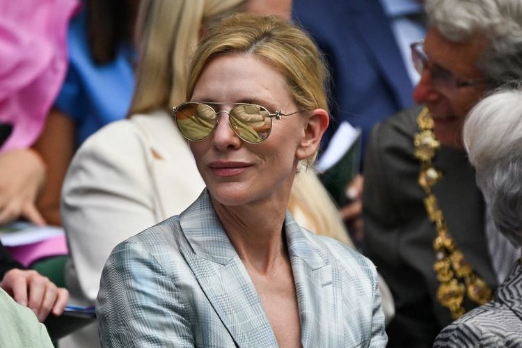 Wimbledon 2025, Nicole Kidman, Lily Collins, Olivia Rodrigo dan Louis Partridge, Andrew Garfield, wimbledon 2025, gaya selebritis, gaya selebritis yang hadir di Wimbledon 2025, olivia rodrigo dan louis partridge, priyanka chopra nick jonas, 10 Gaya Selebritas di Wimbledon 2025, Nicole Kidman hingga Olivia Rodrigo, 1. Nicole Kidman, 2. Lily Collins, 3. Olivia Rodrigo dan Louis Partridge, 4. Monica Barbaro dan Andrew Garfield, 5. Priyanka Chopra , 6. Cate Blanchett, 7. Keira Knightley, 8. Joey King, 9. Rebel Wilson, 10. Ellie Goulding