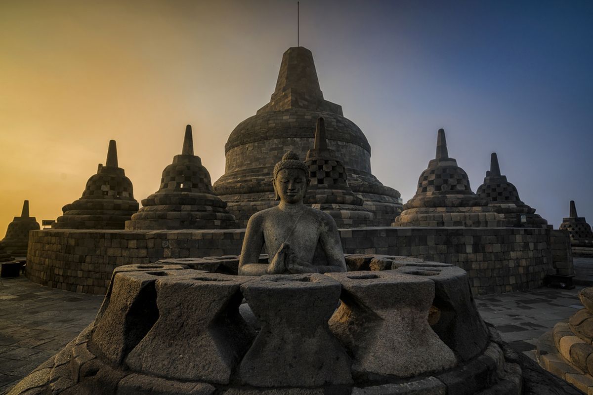 jam operasional candi borobudur 2025, jam operasional candi borobudur lebaran 2025, harga tiket masuk candi borobudur 2025, cara beli tiket masuk candi borobudur lebaran 2025, acara lebaran di candi borobudur, Jam Buka dan Harga Tiket Candi Borobudur Saat Libur Lebaran 2025, Jam bika Candi Borobudur saat Lebaran 2025, Harga tiket masuk Candi Borobudur Lebaran 2025, Paket masuk terusan, Cara beli tiket Borobudur, Acara Lebaran di Candi Borobudur