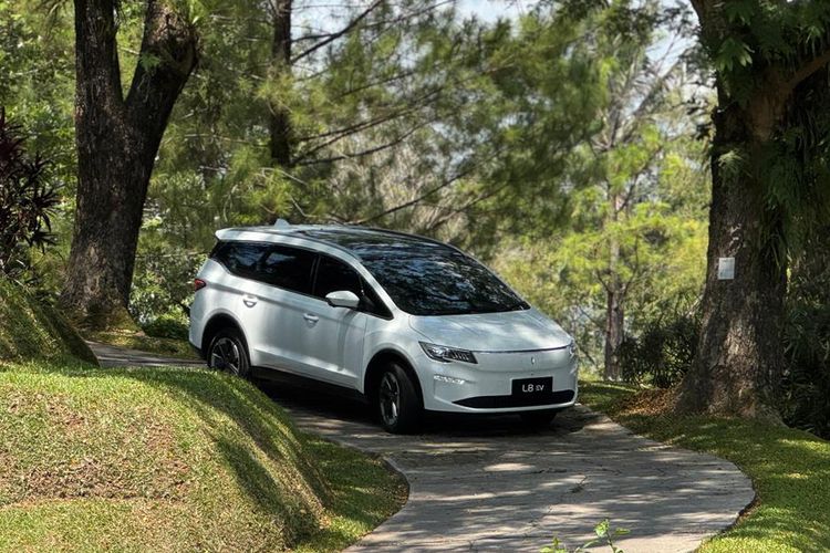 MPV listrik, Aletra L8 EV, teknologi lokal, Marsellinus Christo Antyo, Cerita Lengkap Aletra L8 EV: MPV Listrik Pertama Merek Asli Indonesia, Transfer Teknologi, Bukan Sekadar Rebadge, Dari Konsep hingga Jadi MPV Listrik Siap Pakai, Aletra Biayai Sendiri Pengembangan, Baterai Generasi Baru