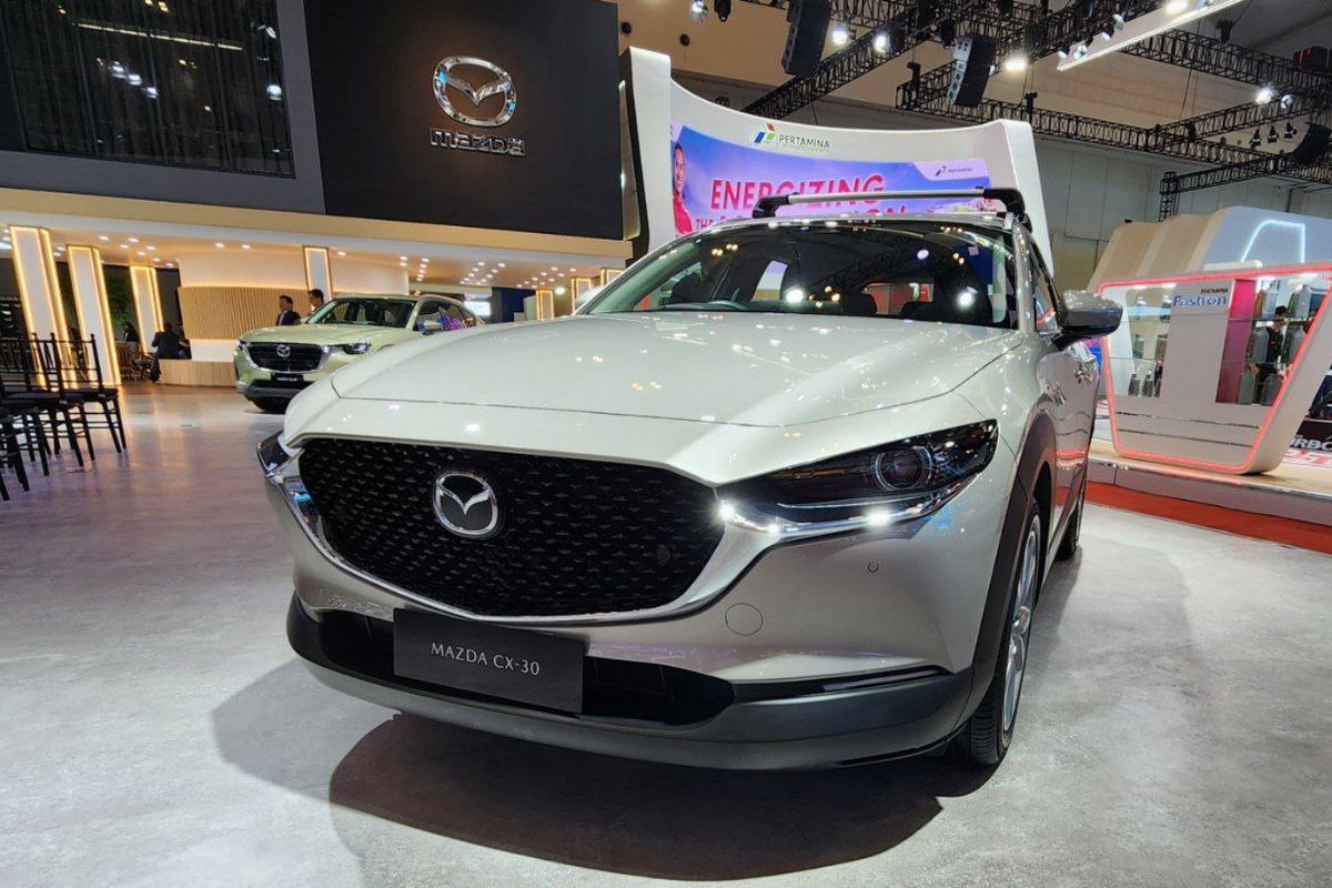 Mazda CX-30, teknologi i-Activsense, SUV kompak premium, GIIAS 2025, Spesifikasi Lengkap Mazda CX-30 di GIIAS 2025