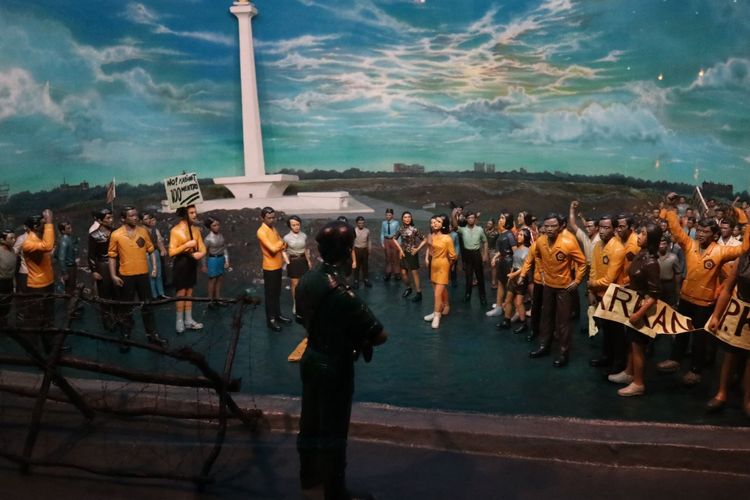 Monas, monas, aktivitas di monas, wisata di monas, tiket monas, HUT Jakarta 2025, tiket gartis monas, Ada Tiket Gratis, Ini 7 Aktivitas yang Bisa Dilakukan di Monas dari Pagi hingga Malam, 1. Naik ke Puncak Monas , 2. Menonton Air Mancur Menari, 3. Menjelajahi Ruang Kemerdekaan, 4. Melihat Relief Sejarah Indonesia, 5. Bermain di Fasilitas Olahraga Gratis, 6. Naik Kereta Wisata, 7. Menikmati Suasana Malam Hari di Taman Monas