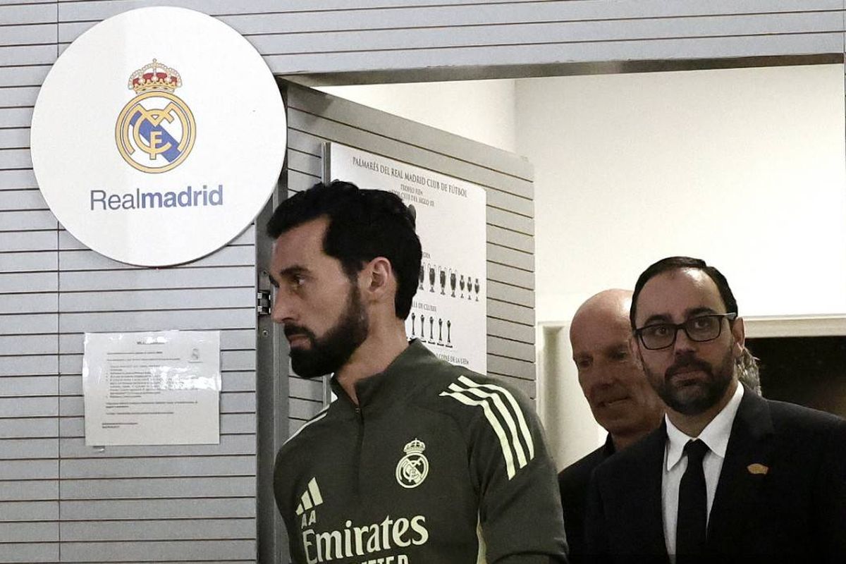 Gerard Pique, Real Madrid, Alvaro Arbeloa, Neymar, Kisah di Balik Spanduk 