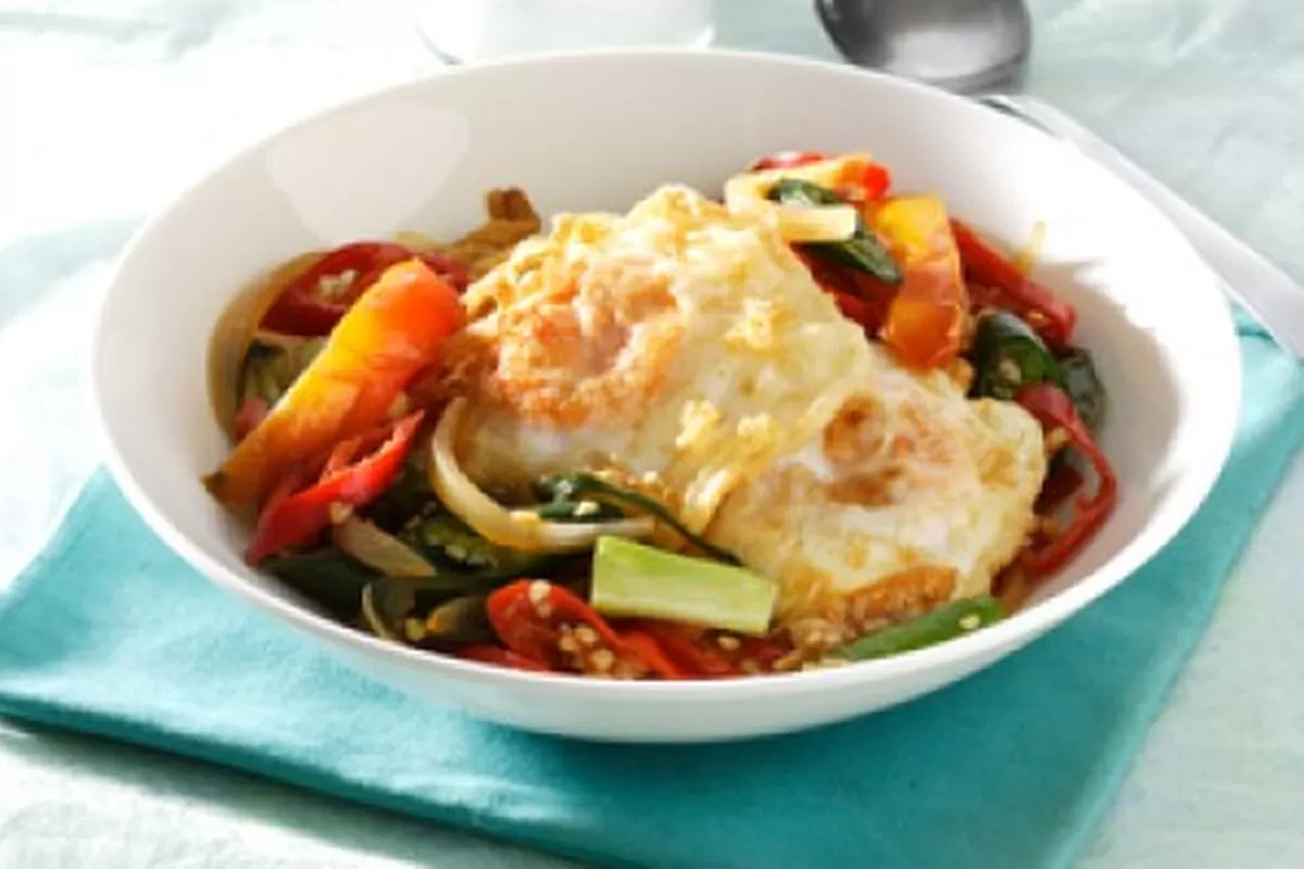 telur goreng, Resep Telur Goreng Pedas Sederhana, Gurih Pakai Telur Bebek