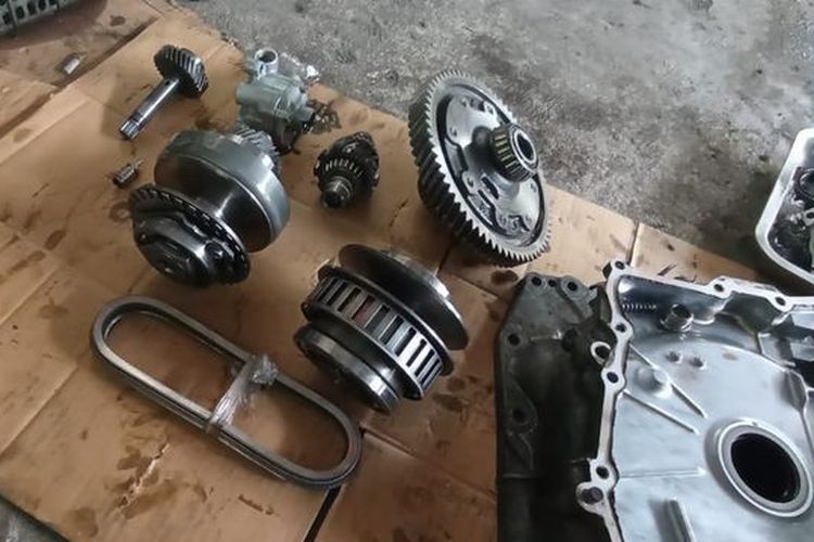 transmisi cvt, Transmisi CVT mobil, cakrawala matic solutions, servis transmisi cvt, Waspadai Gejala Awal Transmisi CVT Mulai Bermasalah