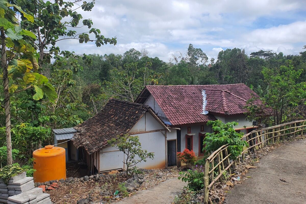 Gunungkidul, Bank Jateng, Wonogiri, Solo, sopir bank jateng, sopir bank jateng bawa kabur Rp 10 miliar, sopir bank jateng bawa kabur 10 miliar, anggun tyas, sopir bank jateng Anggun Tyas tersangka, Fakta Lengkap Sopir Bank Jateng Bawa Kabur Rp 10 Miliar, Beli Rumah hingga Rencana Jadi Rentenir, Bohong soal identitas dan klaim punya 300 mobil, Istri sopir Bank Jateng akui malu, Rumah persembunyian di Gunungkidul, baru dibayar Rp 70 juta, Rencana jadi bos rentenir