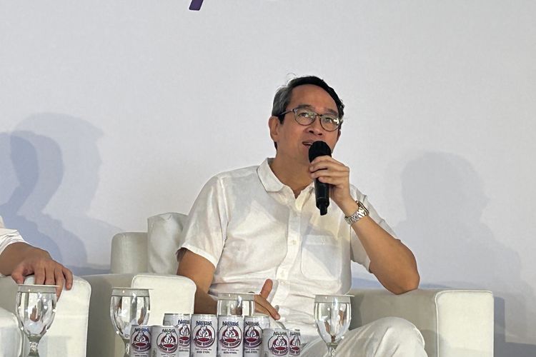 burnout, penyebab burnout, mengatasi burnout, filosofi teras, henry manampiring, atasi burnout, bengong, waktu bengong, manfaat bengong, Cara Unik Henry Manampiring Atasi Burnout, Jadwalkan Waktu untuk Bengong