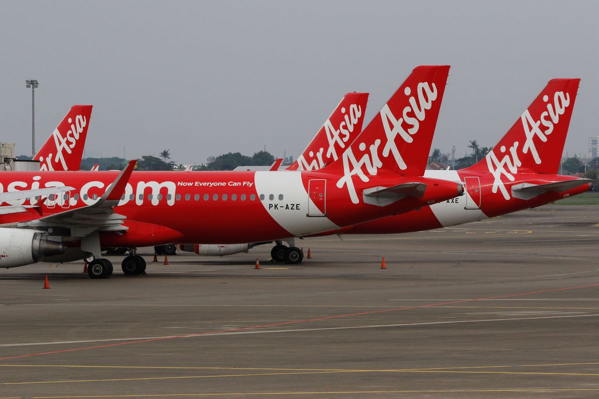 maskapai penerbangan, Timur Tengah, Israel, Iran, Daftar Maskapai yang Harganya Melonjak Naik dampak Perang AS-Israel-Iran, 1. Qantas Airways (Australia), 2. Air New Zealand (Selandia Baru), 3. Cathay Pacific (Hong Kong), 4. AirAsia (Malaysia/Regional), 5. Thai Airways (Thailand), 6. Maskapai Eropa (Lufthansa, Ryanair, Air France-KLM)