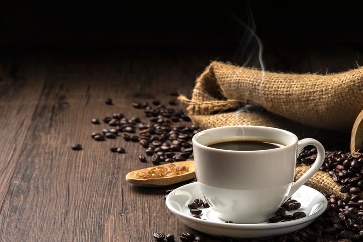 manfaat kopi, batas aman minum kopi, manfaat kopi hitam tanpa gula, manfaat kopi tanpa gula, diet kopi tanpa gula, 6 Manfaat Minum Kopi Hitam Tanpa Gula dan Batas Aman Konsumsinya, 1. Membantu menurunkan berat badan, 2. Meningkatkan fokus dan energi, 3. Kaya antioksidan, 4. Mengontrol gula darah, 5. Menjaga kesehatan hati, 6. Menurunkan risiko penyakit degeneratif