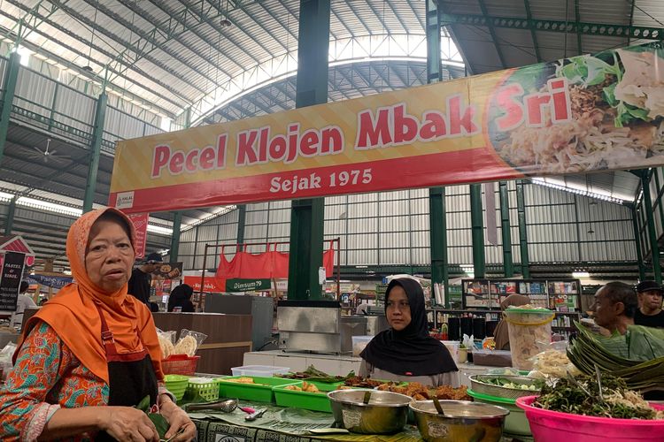 Stasiun Malang Kota Baru, Stasiun Kota Baru Malang, kuliner dekat Stasiun Malang, kuliner malang, tempat makan dekat Stasiun Malang, rawon Stasiun Malang, bakso Stasiun Malang, 8 Kuliner Dekat Stasiun Malang Kota Baru, Rawon hingga Bakso, 1. Depot Bang Leo, 2. Nasi Bhug Matirah, 3. Soto Basket Stasiun, 4. Bakso Priangan Mang Yayat, 5. Rawon Tessy, 6. Orem-orem ketupat Abah Syahri, 7. Nasgor Pak Dji, 8. Pasar Klojen