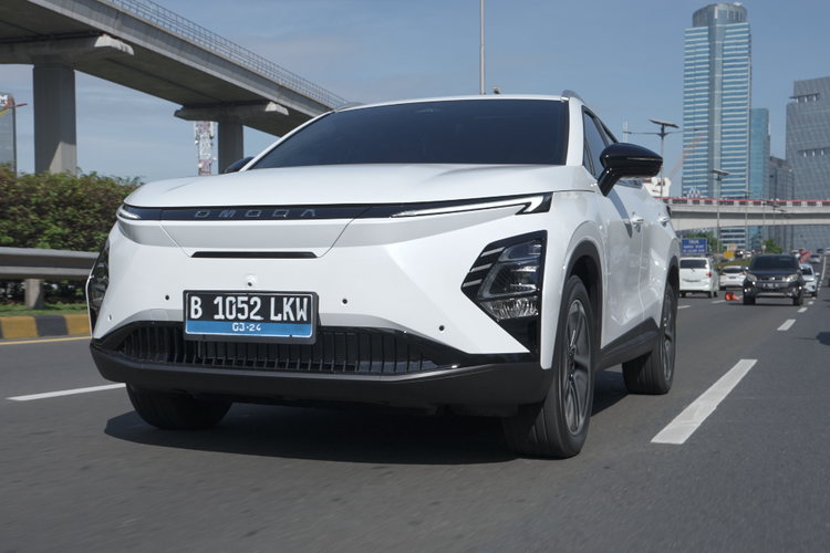 BYD Atto 3, Chery E5, MG4 EV, SUV Listrik Rp 400 Jutaan: BYD Atto 3, Chery E5, MG4 EV, Aion Y Plus, Interior, Fitur Unggulan, Baterai dan Jarak Tempuh, Kesimpulan