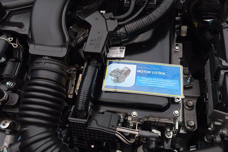 Daihatsu, Rocky Hybrid, Daihatsu Rocky Hybrid, Daihatsu Optimistis Permintaan Rocky Hybrid di Sulut Bakal Tumbuh