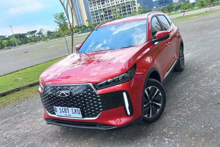 desain futuristik, SUV modern, Chery Tiggo Cross CSH, Kombinasi Gaya dan Fungsi, Chery Tiggo Cross CSH: SUV Modern yang Memikat, Lampu Futuristik, Proporsi Kokoh dan Dinamis, Desain Crossover, Buritan Sporty, Kesimpulan