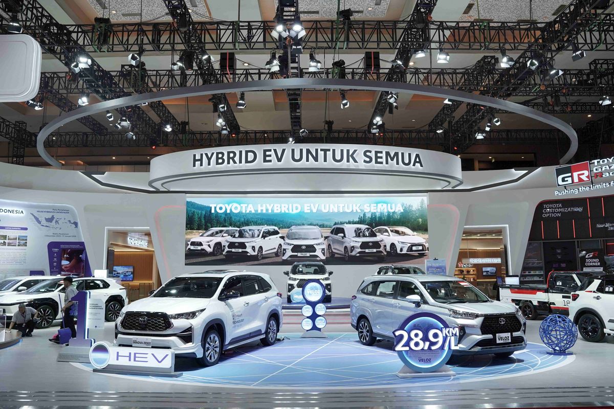 Veloz Hybrid, Toyota, IIMS 2026, promo, Toyota Tawarkan Kustom untuk Veloz dan Alphard Hybrid di IIMS 2026