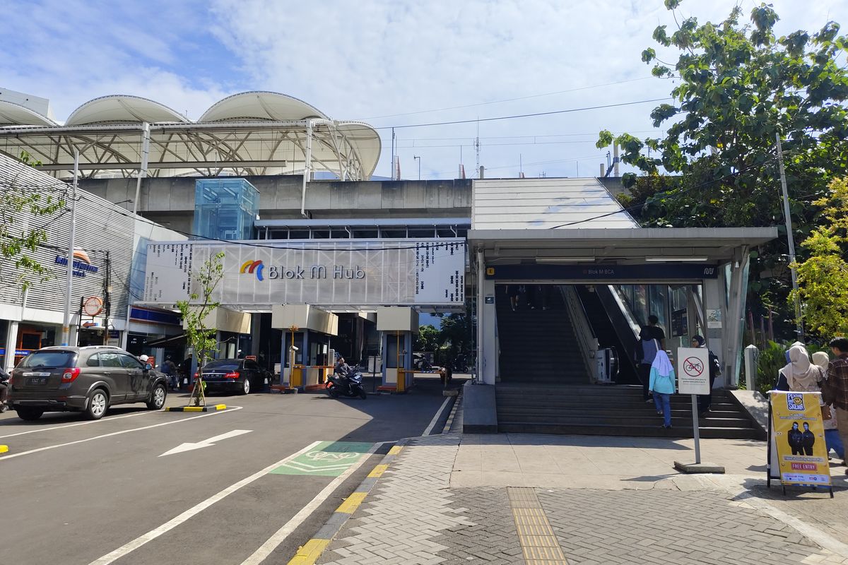 ke Blok M naik MRT, Cara ke Blok M naik MRT, cara ke blok m naik mrt, ke blok m naik mrt turun dimana, ke blok m naik mrt, stasiun mrt dekat blok m square, stasiun mrt dekat blok m plaza, mrt dekat blok m, Cara ke Blok M Naik MRT, Turun di Stasiun Apa?