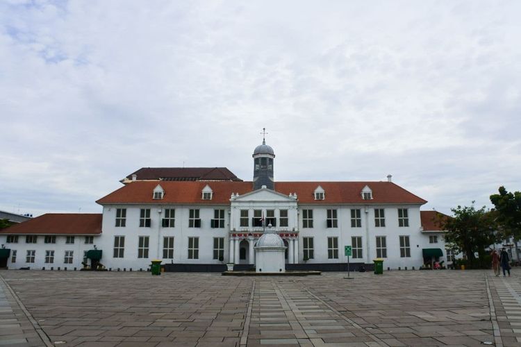 wisata kota tua jakarta, jadwal krl bogor jakarta kota, jadwal krl bogor jakarta 2025 terbaru, jadwal krl bogor jakarta kota hari ini, stasiun dekat kota tua, naik kereta ke kota tua turun dimana, cara ke kota tua naik kereta dari bogor, Jadwal KRL Bogor-Jakarta Kota Hari Ini, Dekat Kota Tua Jakarta