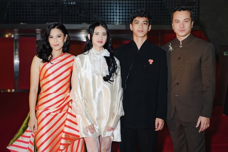 Dian Sastrowardoyo, Reza Rahadian, Fedi Nuril, Nicholas Saputra, Devano Danendra, Busan International Film Festival, biff 2025, busan international film festival 2025, Gaya 7 Artis Indonesia di Busan International Film Festival 2025, Ada Fedi Nuril, 1. Dian Sastrowardoyo, 2. Fedi Nuril, 3. Reza Rahadian, 4. Devano Danendra, 5. Claresta Taufan Kusumarina, 6. Nicholas Saputra, 7. Harleyava Princy
