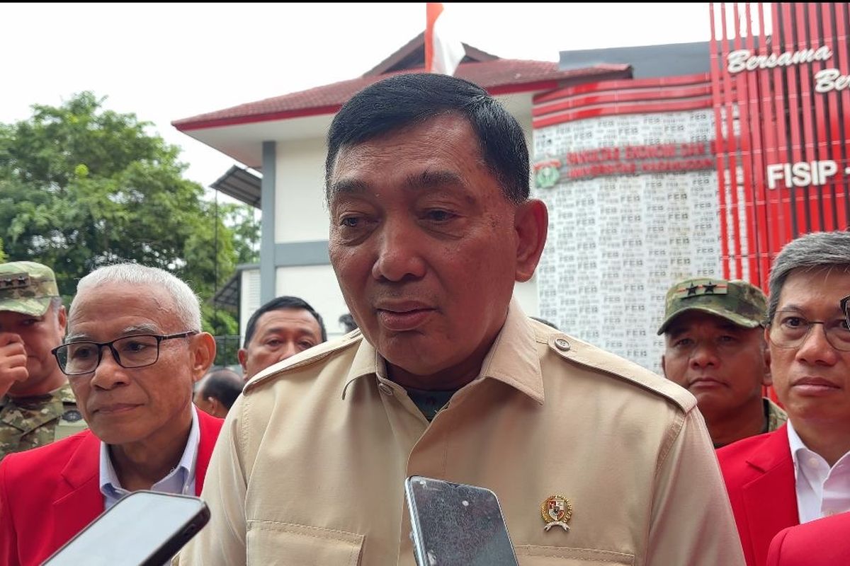 Sumatera, Aceh, Menhan, bencana di Sumatera, Sjafrie Sjamsoeddin, bencana di sumatera, banjir sumatera, bencana sumatera, Menhan Sjafrie Sebut Penanganan Bencana di Sumatera dan Aceh Bisa Ditangani Secara Mandiri, Pemerintah Pusat Tangani Bencana Secara Mandiri, Kekuatan Mandiri Indonesia dalam Menangani Bencana, Gubernur Aceh Mualem: Aceh Terbuka Terima Bantuan Asing, Aceh Terbuka Bagi Lembaga Internasional dan Negara Luar