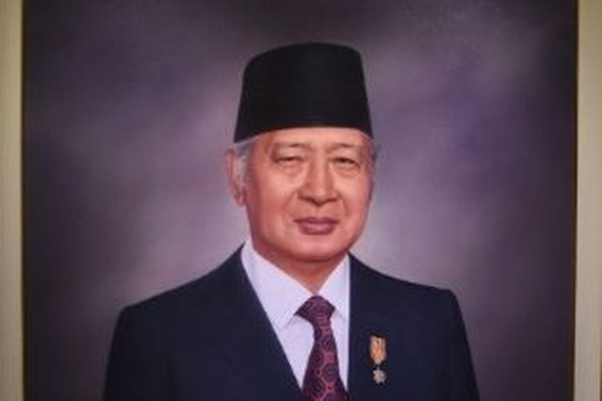 Soeharto, Prabowo, Soeharto pahlawan nasional, soeharto pahlawan, gelar pahlawan soeharto, Mengapa Pemerintah Jadikan Soeharto Pahlawan Nasional meski Banyak Ditentang?, Alasan Pemerintah Memberi Soeharto Gelar Pahlawan Nasional, Pemerintah Sebut Syarat Administratif Soeharto Telah Terpenuhi, Sejarawan: Pahlawan Tidak Boleh Punya cacat, Aktivis Tentang Penetapan Soeharto Pahlawan, Dukungan dari Golkar, PBNU, dan MUI, 500 Aktivis dan Akademisi Menolak