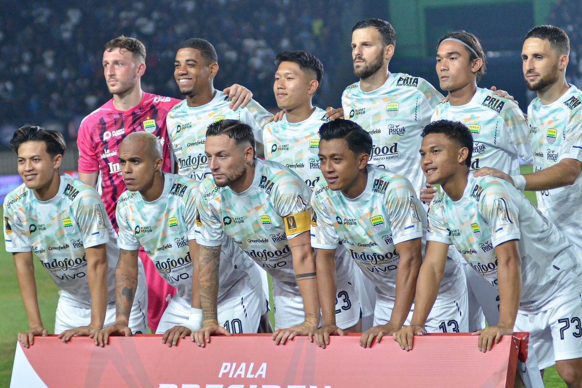 Persib, Super League 2025-2026, Persib Bandung, Adhi Pratama, Bojan Hodak, ACL 2, Keterangan Resmi, Bus Persib Kecelakaan di Thailand, Tim Tiba di Bandung