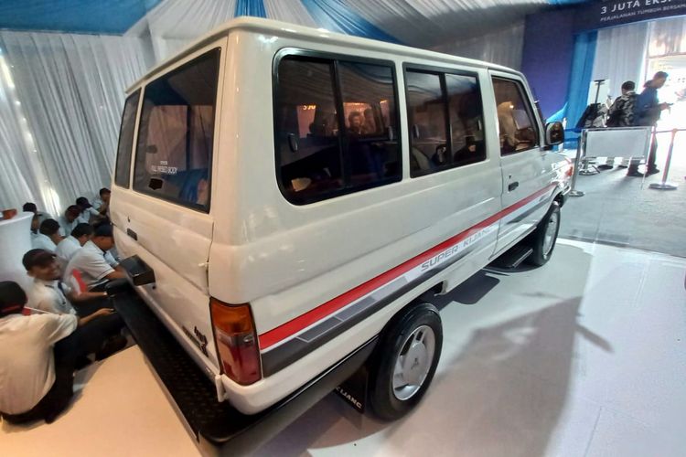 Ekspor, TMMIN, Toyota Motor Corporation, Toyota Motor Manufacturing Indonesia, Toyota, toyota Indonesia, kijang super, Cerita Kijang Super, Mobil Pertama Toyota Indonesia yang Diekspor