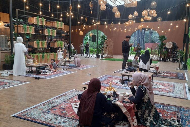 Enchanting Valley, Buka Puasa di Enchanting Valley Bogor, Seperti di Timur Tengah