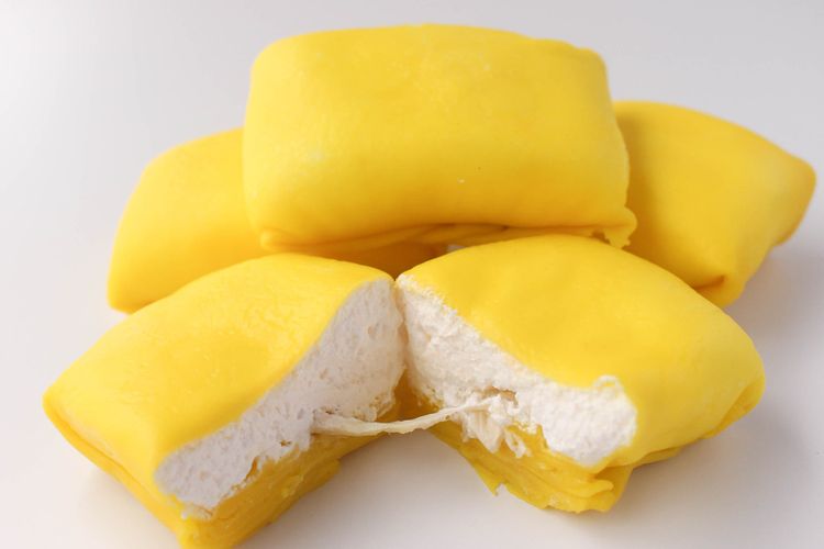 jajanan pasar, oleh-oleh Medan, 7 Jajanan Pasar Khas Medan yang Wajib Dicoba, Legendaris dan Bikin Nagih, 1. Bika Ambon, 2. Bolu Meranti, 3. Lontong Medan, 4. Lemang Tebing Tinggi, 5. Mie Balap, 6. Pancake Durian, 7. Orong-orong