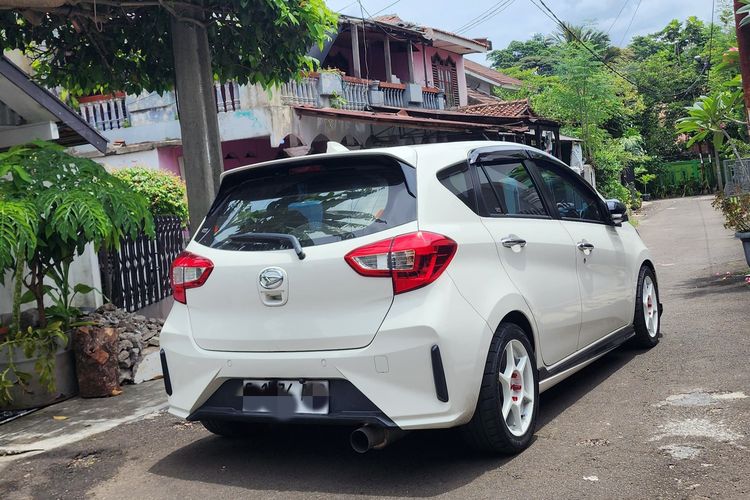 Daihatsu Sirion, fun to drive, efisiensi bahan bakar, hatchback perkotaan, Konsumsi BBM Daihatsu Sirion 2022, Paling Boros 14 Km per Liter