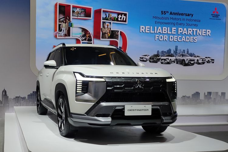 Destinator, Filipina, Mitsubishi, Bekasi, Mitsubishi Destinator Buatan Bekasi Meluncur di Filipina