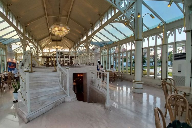 Kota Solo, wisata, Lebaran, 7 Wisata di Solo yang Cocok untuk Liburan Keluarga saat Lebaran 2026, 1. Solo Safari, 2. Masjid Raya Sheikh Zayed, 3. Taman Pracima (Pracima Tuin), 4. Museum Keraton Surakarta, 5. Lokananta Bloc, 6. Museum Keris Nusantara, 7. Alun-Alun Kidul (Alkid)