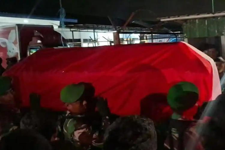 Praka Satria, Kupang, Papua, Kisah Praka Satria Taopan, 9 Kali Gagal Tes TNI, Pernah Tugas di PBB, hingga Gugur Ditembak KKB Papua, Perjuangan Pantang Menyerah: 9 Kali Gagal Tes TNI, Mantan Pasukan Perdamaian PBB di Kongo, Kronologi Kontak Tembak di Papua, Rencana Pernikahan yang Kandas, Penghormatan Terakhir