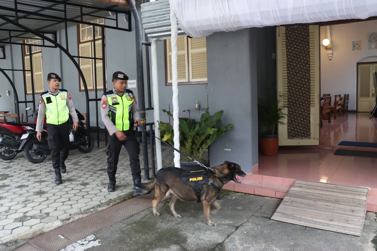 Kaliman, Lampung, Hari Kelima Pencarian Mbah Kaliman, Anjing K9 Dikerahkan Sisir Kebun hingga Sungai