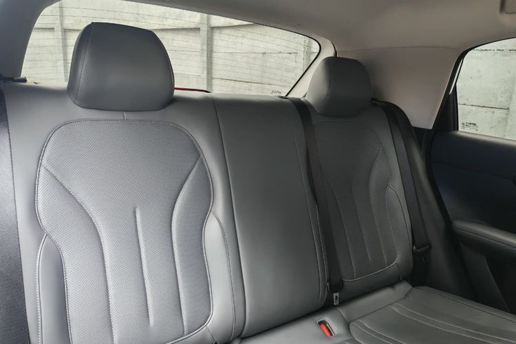 mobil listrik, Geely EX2 Pro, Review Lengkap Geely EX2 Pro: Mobil Listrik Rp 200 Jutaan, Kabin Minimalis Modern, Fitur Tepat Guna, Ringan dan Stabil, Konsumsi Daya, Kesimpulan