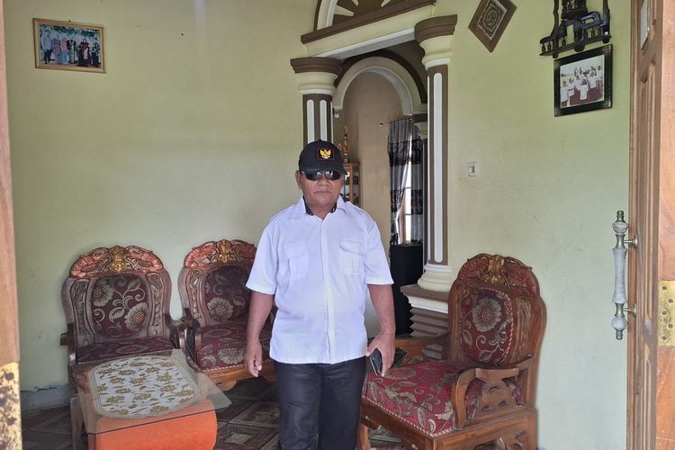Inilah Sosok “Pak Wowo”, Kepala Dusun di Lampung yang Viral karena Mirip Presiden Prabowo