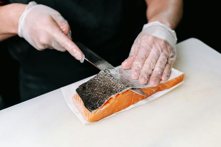 trout, salmon, Bagaimana Cara Membedakan Salmon dan Trout? Ini Saran Chef