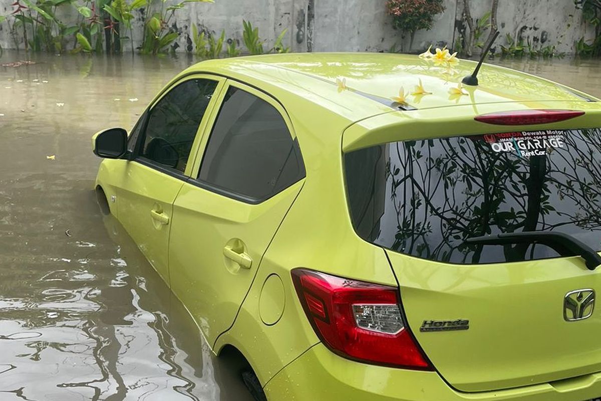 musim hujan, parkir, mobil hybrid, Tips Parkir Aman Mobil Hybrid di Area Rawan Banjir