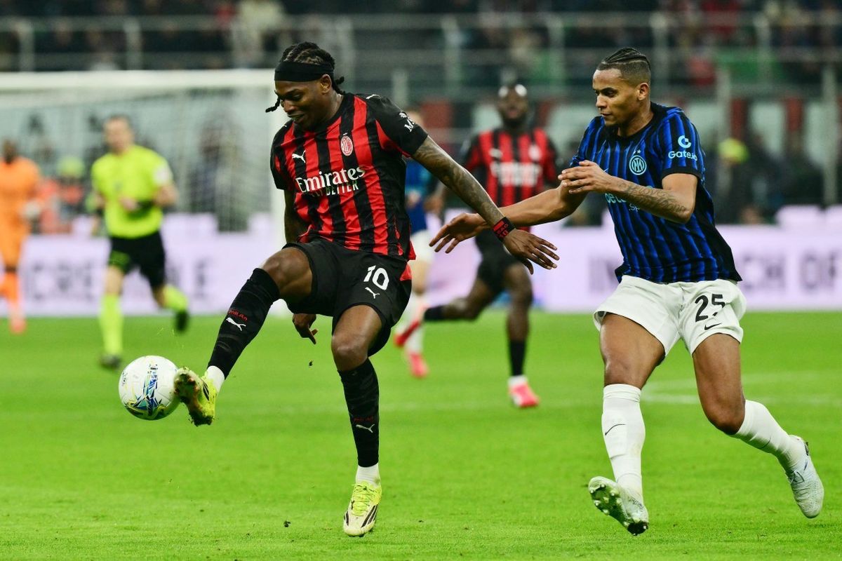 AC Milan, Rafael Leao, Christian Pulisic, bursa transfer, Massimiliano Allegri, Zlatan Ibrahimovic, Rafael Leao Merasa Dikhianati Allegri Saat Masuk Daftar Jual AC Milan