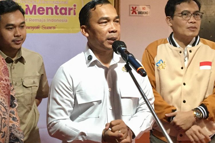 kesehatan mental, BKKBN, kesehatan mental remaja, remaja Indonesia, Menteri Wihaji, kemendukbangga, hari remaja internasional 2025, Hari Remaja Internasional 2025, Menteri Wihaji Ajak Remaja Bangun Mental Petarung, Tantangan kesehatan mental remaja saat ini, Membangun mental petarung, Kolaborasi sebagai kunci, Program Akademi Keluarga untuk generasi masa depan