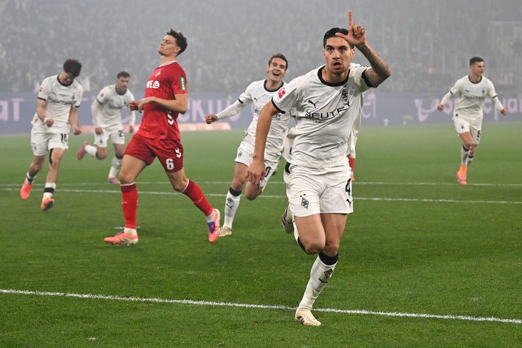 Augsburg, Liga Jerman, Bundesliga, Kevin Diks, Rating Kevin Diks di Laga Augsburg Vs Gladbach, Jarang Salah Oper