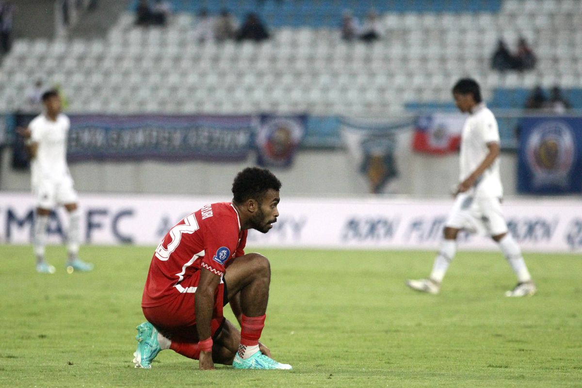 Yakob Sayuri, Malut United, Arema FC, Super League, PSSI, APPI, Yance Sayuri, Persib Bandung, Kecewa Diteriaki Rasis di Kanjuruhan, Yakob Sayuri Bangga Jadi Orang Timur