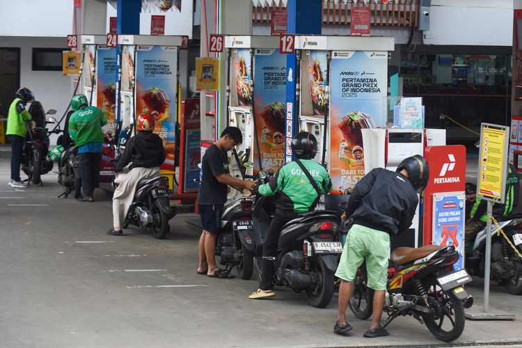 Honda PCX, Yamaha NMAX, PCX 160, NMAX 155, Harga Pertamax Naik, Segini Biaya Isi Full Tank Honda PCX dan Yamaha NMAX