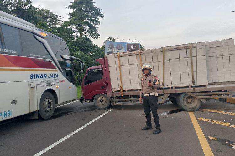 microsleep, Kecelakaan Artis Diva Mara di Tol Jagorawi Diduga Akibat Microsleep