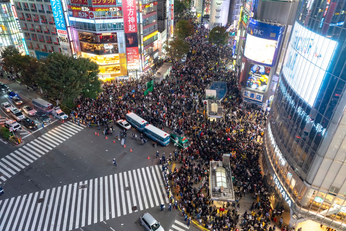 tips liburan di jepang, liburan di jepang, aturan jalan kaki di jepang, aturan menyeberang di jepang, Jalan Kaki di Jepang Tak Bisa Asal, Ini Aturan Menyeberang yang Wajib Kamu Tahu