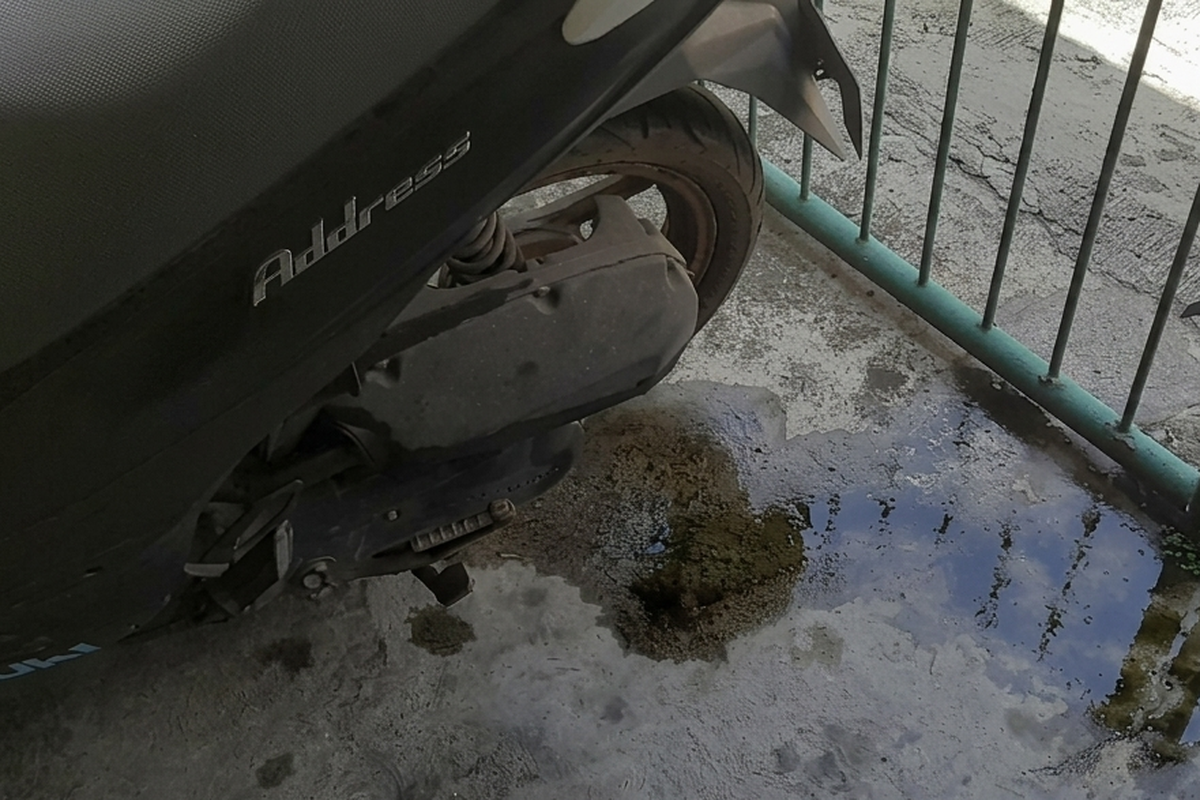 filter udara, Bahaya Tersembunyi Bila Motor Matik Kelebihan Oli